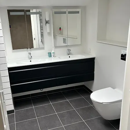 Forste Raekke Til Fjorden Апартаменты Престё