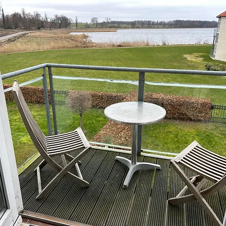 Forste Raekke Til Fjorden *