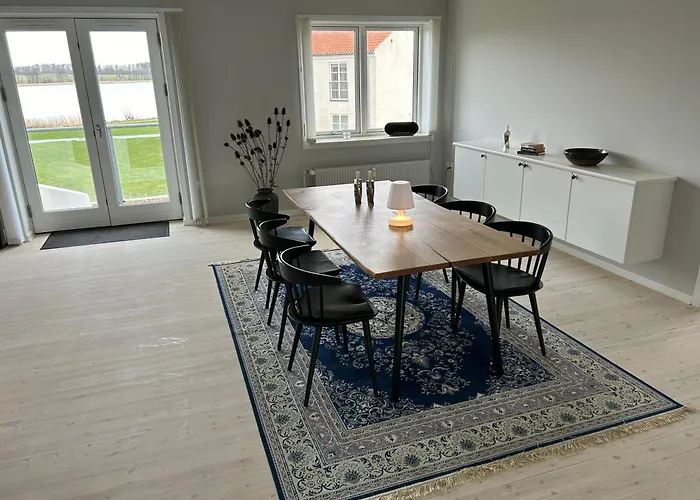 Forste Raekke Til Fjorden Apartmán